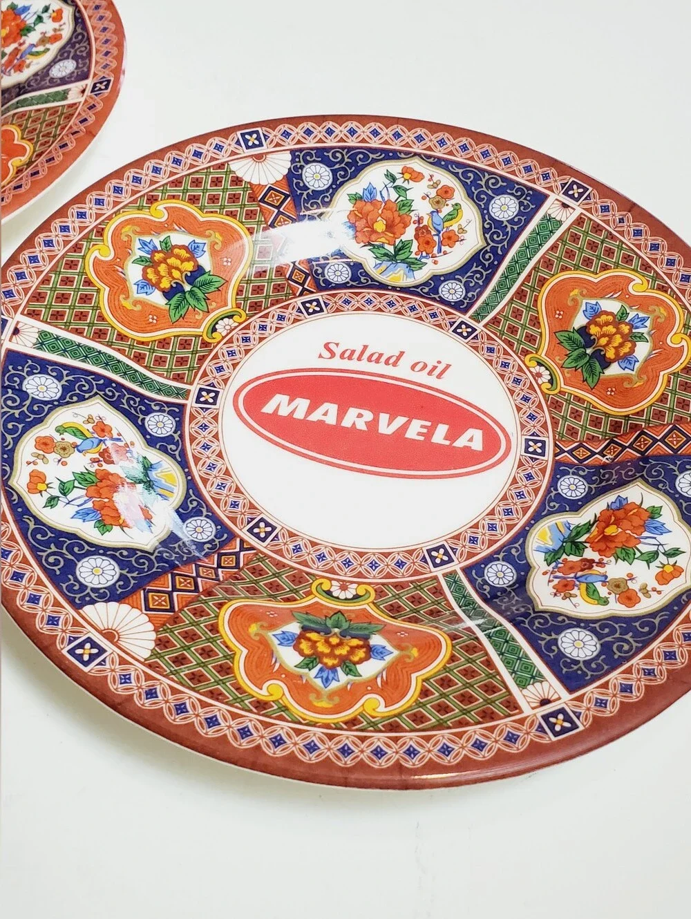 Vintage Marvela Salad Oil Vinh Co Plastic Melamine Ware Salad Plates (2 Count)